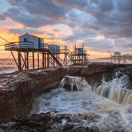 Tres Beau Mobil 40 M2 3ch - 4 Etoiles Les Charmettes 370- Proche Fun Zone מלון לס מתה